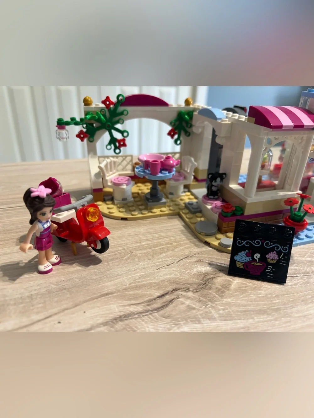 Retired LEGO Friends Cafe & Food Bundle-4 sets!